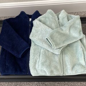 Uniqlo Baby Fluffy Yarn Fleece - bundle (2 jackets) - Sz 18-24m